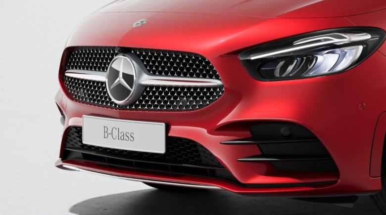 Μοτίβο με αστέρια Mercedes-Benz στην εμπρόσθια μάσκα.