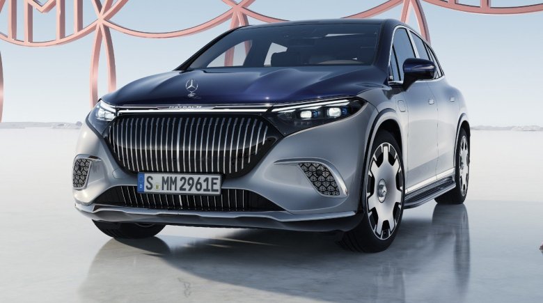 Μάσκα Mercedes-Maybach με επιγραφή και όρθιο αστέρι